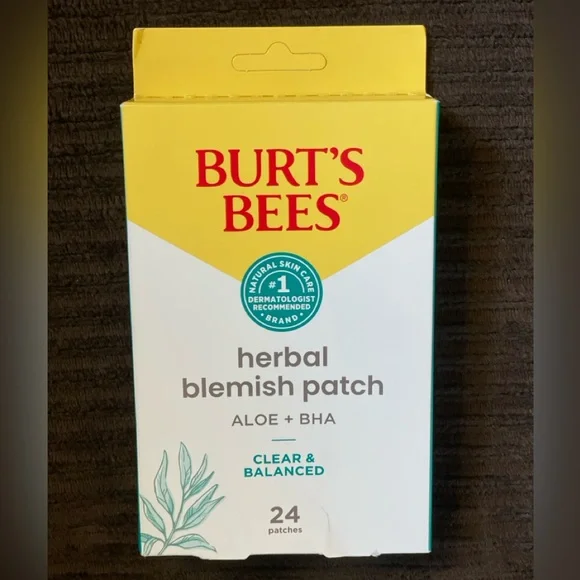 Blemish Control Bundle — Burt's Bees - Picture 6 of 17